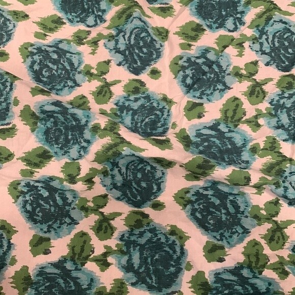 Set of 4 Blue Rose and Green Cloth Napkins - Picture 2 of 6